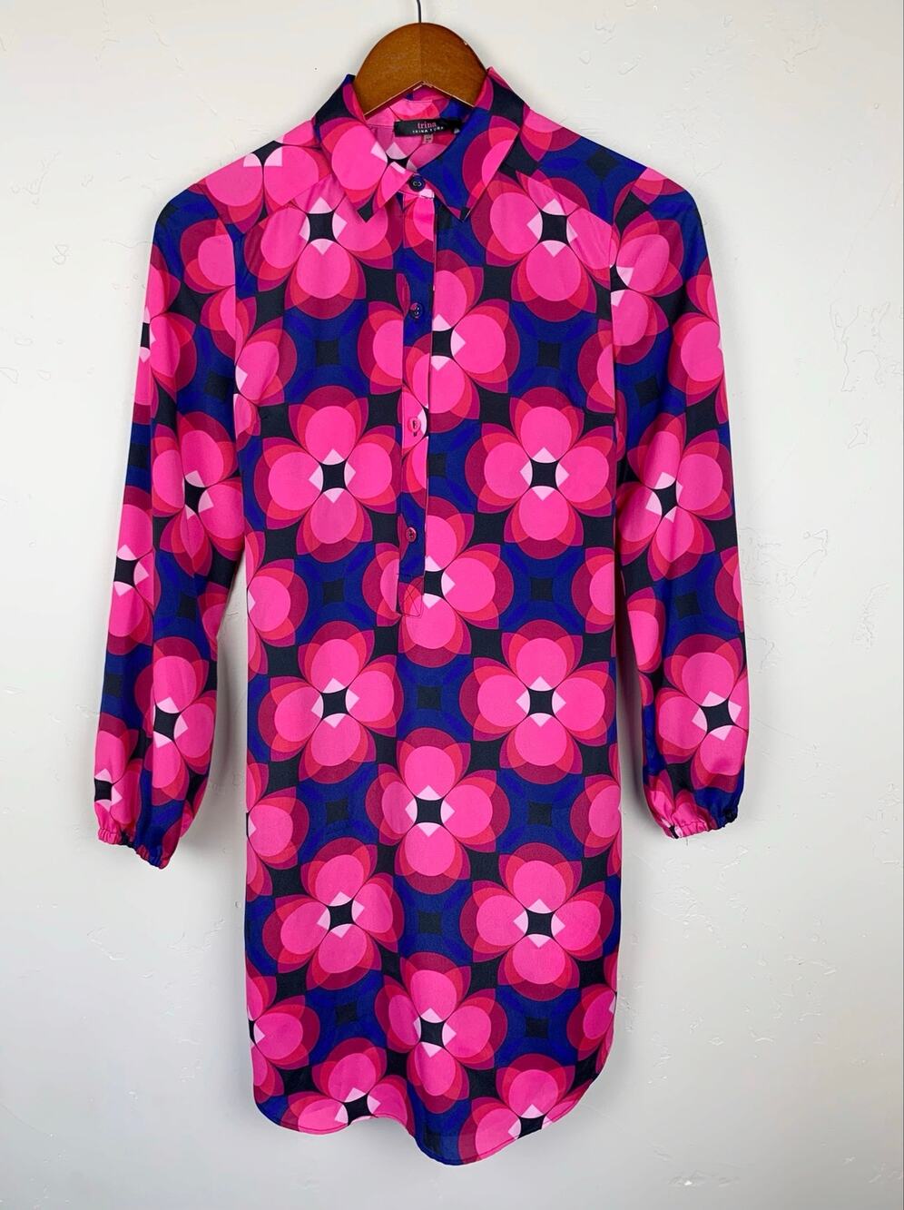 Trina Turk Shirt Dress Retro Pink Blue Geometric Tie Waist Long Sleeve Womens XS